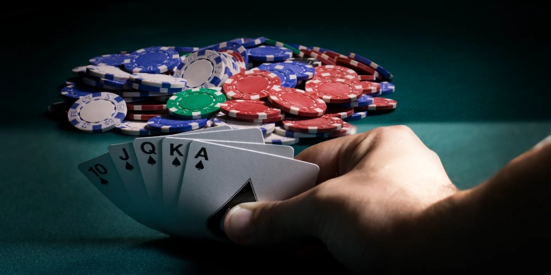 Các hành động có thể diễn ra trong một ván Poker