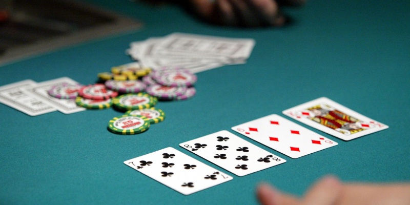 Thứ tự của các bộ bài trong trò chơi Poker